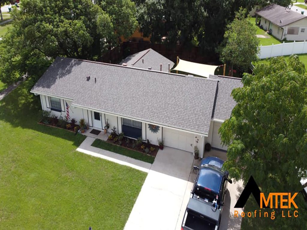 Residential roofing service in deltona area